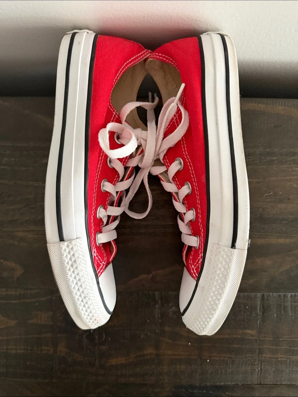 Converse Red Chuck Taylor Low Top Canvas Sneakers Womens Size 6 - Picture 4 of 8